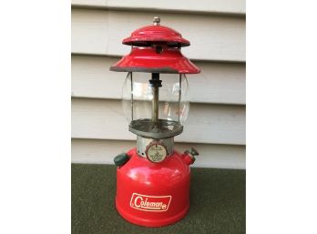 Estate Fresh Vintage Red Enamel Coleman Lantern Model 550. In Good Condition.