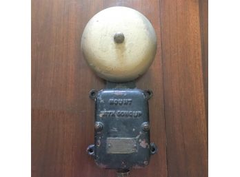 Vintage Schwarze Electric Co. No. 24 Single Stroke Signal Device Wall Mount