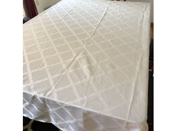 Ivory Tablecloth 120'x60'