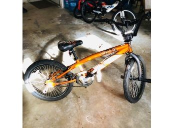 Boys 20' Mongoose Hoop-D BMX Bike