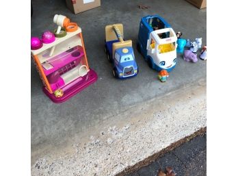 Toddler Toy Lot With Little People Song And Sounds Camper