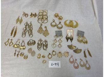Gold Toned Costume Jewelry #2-49