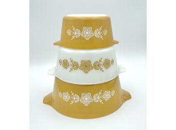 Set Of Vintage Pyrex Butterfly Gold Nesting Dishes