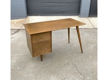 Mid Century Paul McCobb Planner Group Desk For Winchendon Furniture
