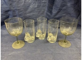 Two Wine Glasses And 3 Narrow Cylinder Glasses With Low Round Loop Handles