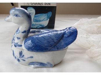 Vintage 1989 Glazed Porcelain Duck Trinket Box In Original Box-never Used