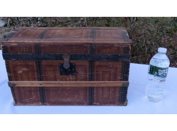 Very Cute Victorian Era Domed Top Childs Size Trunk Or Ladies Accessories Trunk WTray