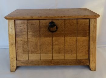 Arts & Crafts Style Wooden Breadbox