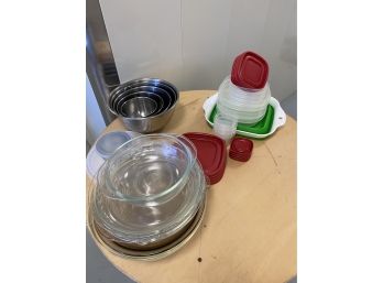 Rubbermaid And Mixing Bowls