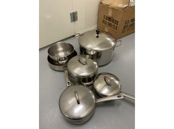 Set Of Pots!  Ten Pieces - Tools Of The Trade And International Cookware - Very Good Condition