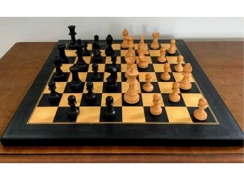 Chess Board With Magnetic Pieces