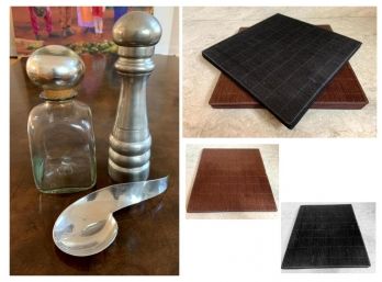 8 Placemats (Black And Brown)