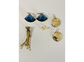 Collection Of Vintage Jewelry -  Pireced Earrings