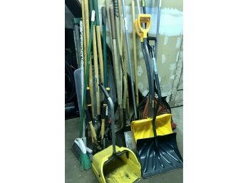 Lot Of Great Yard Work Accessories