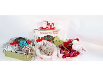 Christmas Collection  NE Patriot Bear  Garland  Ornaments  Heather Goldmine Mouse House And More