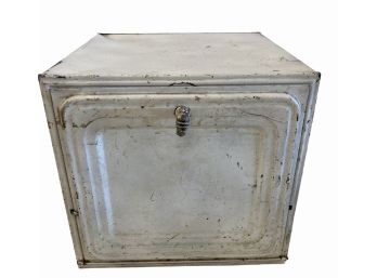 Vintage 1920s Tin Bread Box