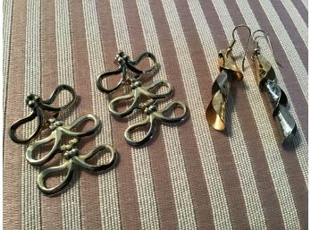 Two Pairs Of Earrings - Lot #20