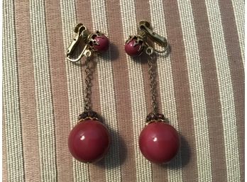 Vendrome Gold Tone And Mauve Earrings With Amethyst Colored Rhinestones - Lot #10