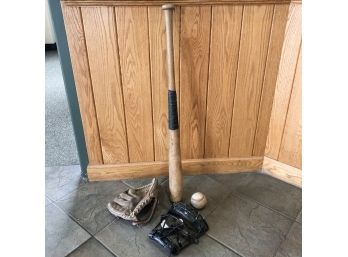 Hillerich & Bradsby Wooden Baseball Bat, Franklin Glove, Mask And Ball