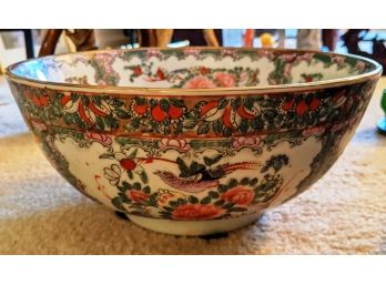 Very Fine Rose Famille Asian Bowl