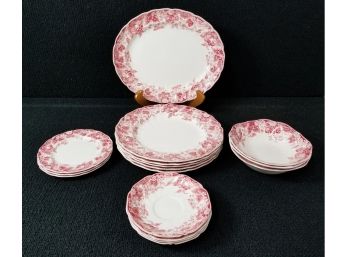 16 Piece Vintage Set Of Johnson Brothers Strawberry Fair China Dining Ware