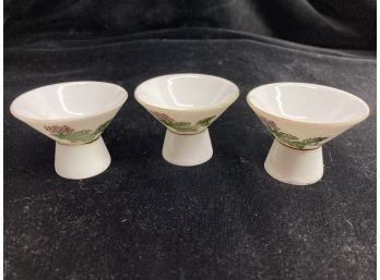 Vintage Japanese Kutani Porcelain Sake Cups Set Of Three