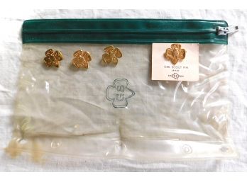 Vintage Girl Scout Bag AND 4 Girl Scout  Pins