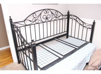 Ashley Furniture Metal Frame Day Bed And Trundle
