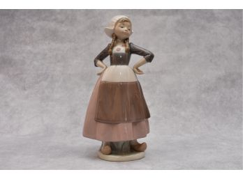 Lladro 'Dutch Girl With Hands Akimbo' Figurine #5064