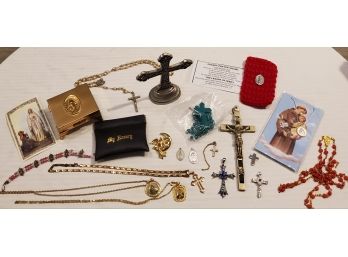 Lot Of 20 Religious Items & Jewelry - Rosary Beads, Crucifixes, Necklaces With Medallions, Pocket Prayer Shawl