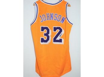 Signed HOFer L.A. Lakers Magic Johnson Basketball Jersey With COA