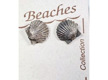 Small Sterling Silver Shell Earrings(NEW)