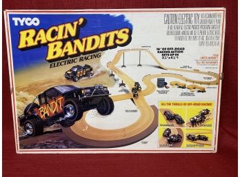 Tyco Racing Bandits Slot Car Set