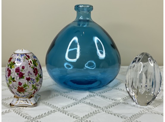 Art Glass Orb & Two Eggs