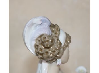 Lladro 'A Touch Of Class'
