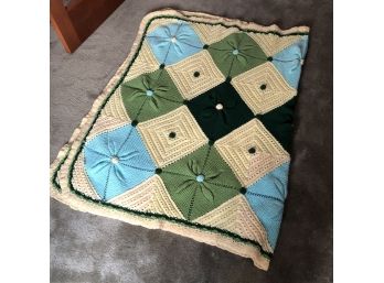 Crochet Blanket With Pinwheel Pattern
