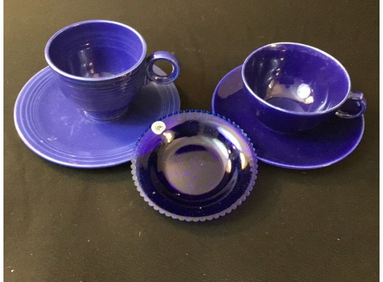 Pairpoint Cobalt Glass Dish And 2 Cobalt Tea Cups And Saucers