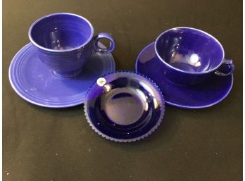 Pairpoint Cobalt Glass Dish And 2 Cobalt Tea Cups And Saucers