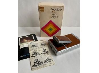 Vintage Poloroid SX-70 Land Camera In Original Box With Manual