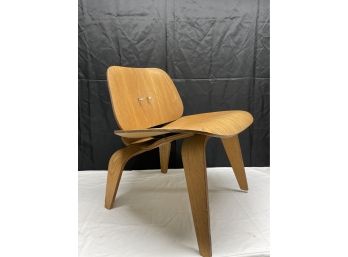 MCM  Eames Era 1950s Molded Plywood Chair  Selling  AS IS