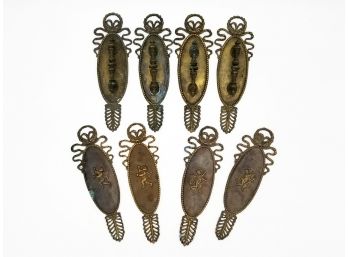 A Set Of 4 Acanthus Themed Antique Bronze Door Handles And Push Plates