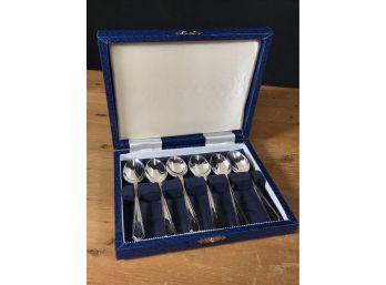 Fantastic Six Piece Set Of English Sterling Silver Demitasse Spoons In Original Case - Like New Condition
