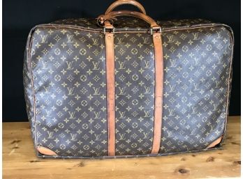 Fantastic Authentic LOUIS VUITTON  Soft Sided Suitcase - Luggage - GREAT CONDITION - LOUIS VUITTON