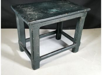Beautiful Small Antique Bench - Great Old Dark Green Paint - From 1800's Farmhouse In Woodbury, CT
