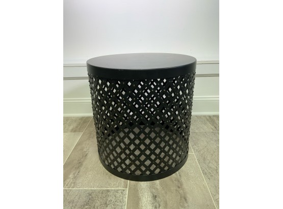 Open Weave Black Metal Round Side Table