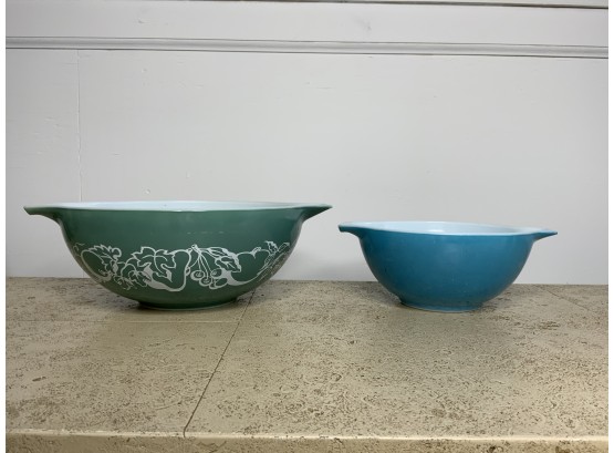 Vintage Blue Pyrex Bowls