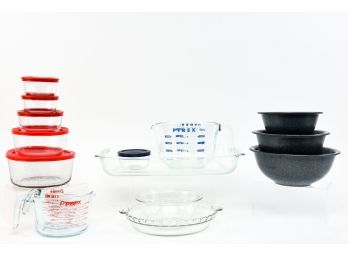 Vintage Pyrex Speckled Granite Nesting Mixing Bowls 322, 323, 32 And Other Pyrex!