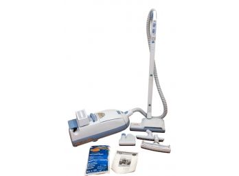 Electolux Aerus Guardian HEPA Canister Vacuum Cleaner C154E Motor, Vacuum Bags And Attachments
