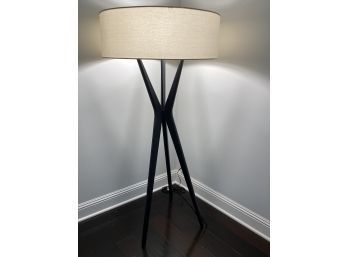Modern Floor Lamp With Linen Shade