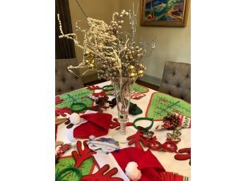 Holiday Table Decor And Fun Accessories!